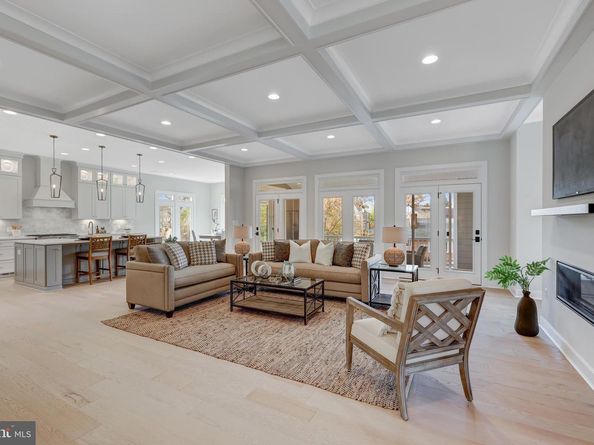 3013 N Toronto Street, Arlington VA 22213