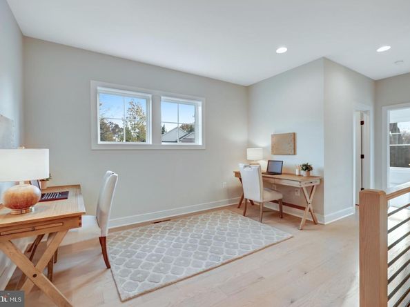 3013 N Toronto Street, Arlington VA 22213