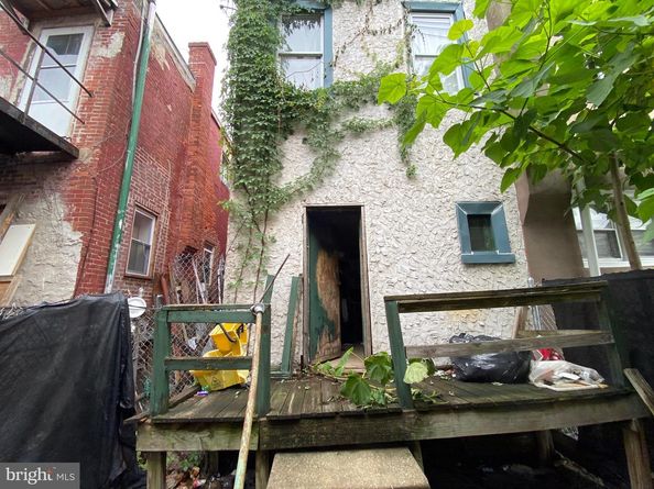 5336 Race Street, Philadelphia PA 19139