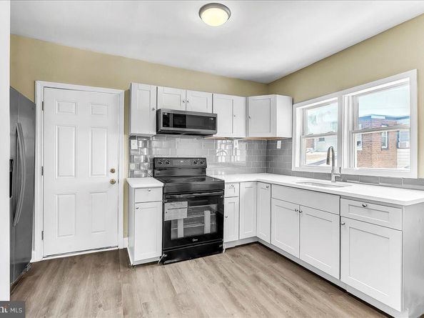 9 Summit Street, Darby PA 19023