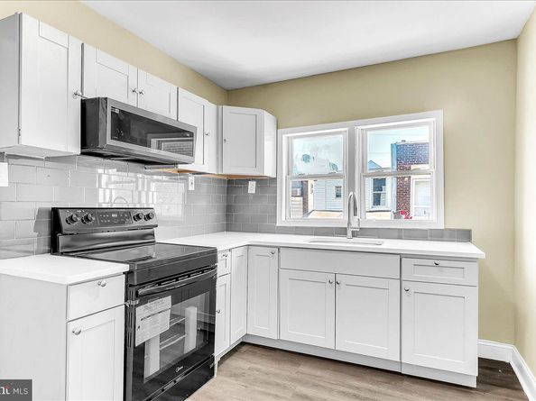 9 Summit Street, Darby PA 19023