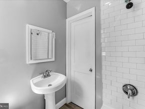 9 Summit Street, Darby PA 19023