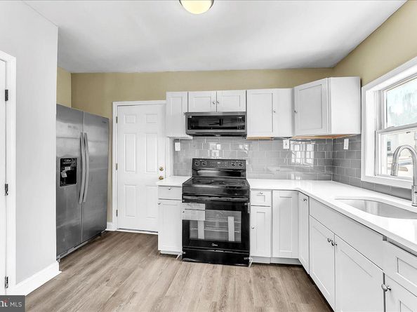 9 Summit Street, Darby PA 19023