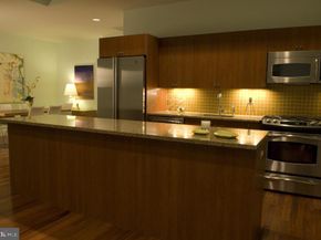 1101 Locust Street 4C, Philadelphia PA 19107