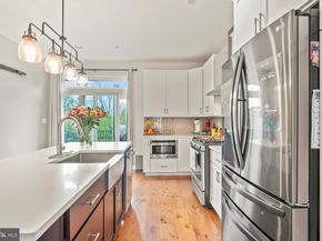 8 Sienna Place, Feasterville Trevose PA 19053