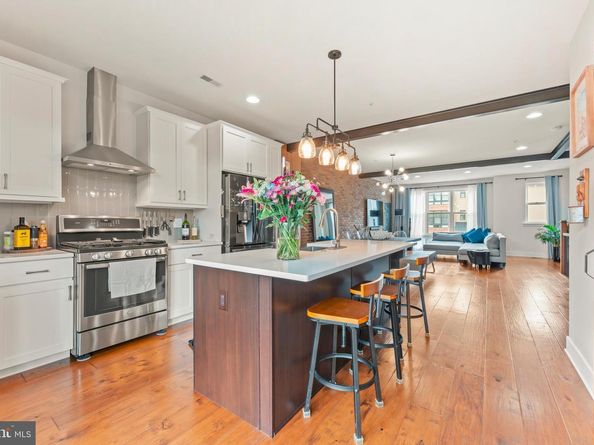 8 Sienna Place, Feasterville Trevose PA 19053