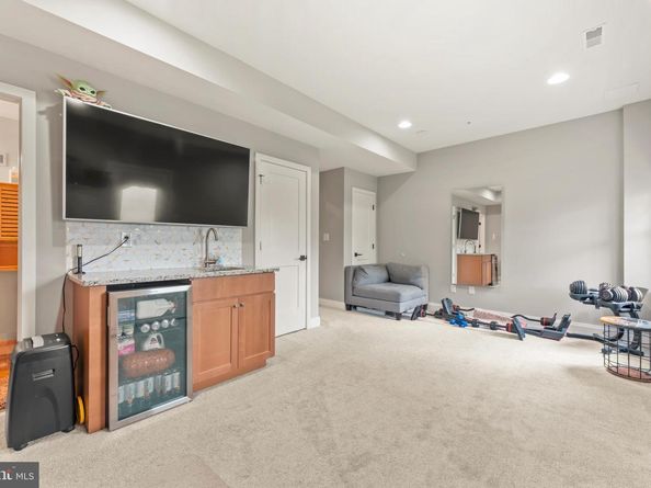 8 Sienna Place, Feasterville Trevose PA 19053