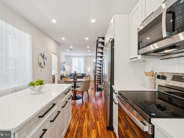 1634 N Dover Street, Philadelphia PA 19121