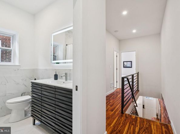 1634 N Dover Street, Philadelphia PA 19121