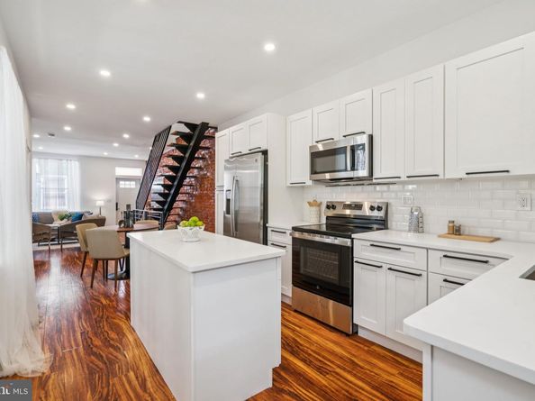 1634 N Dover Street, Philadelphia PA 19121