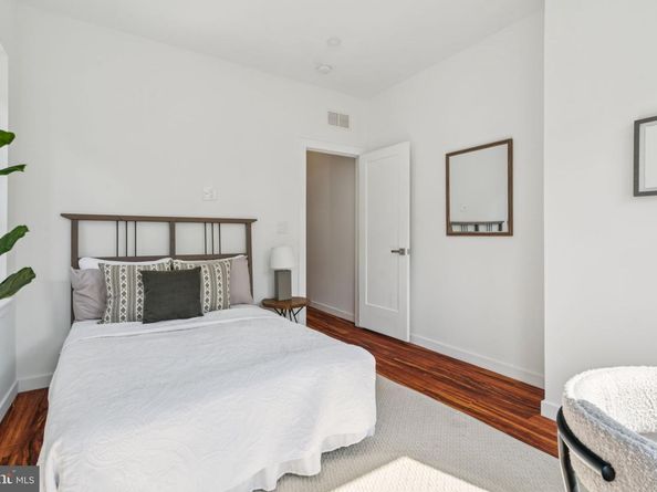 1634 N Dover Street, Philadelphia PA 19121