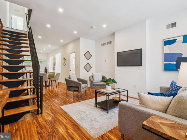 1634 N Dover Street, Philadelphia PA 19121