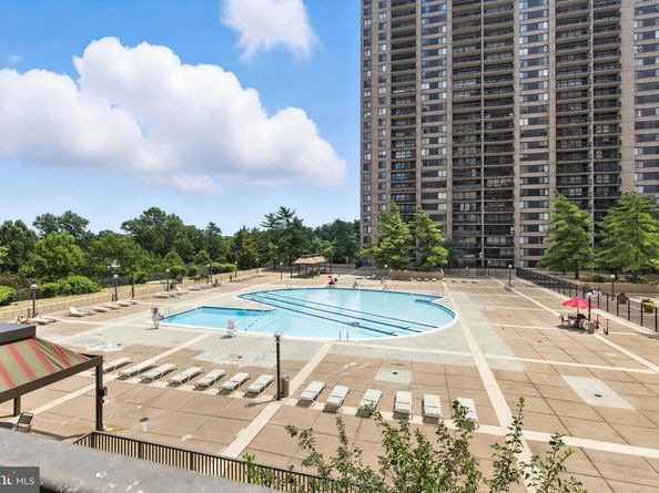 3701 S George Mason Drive 315N, Falls Church VA 22041
