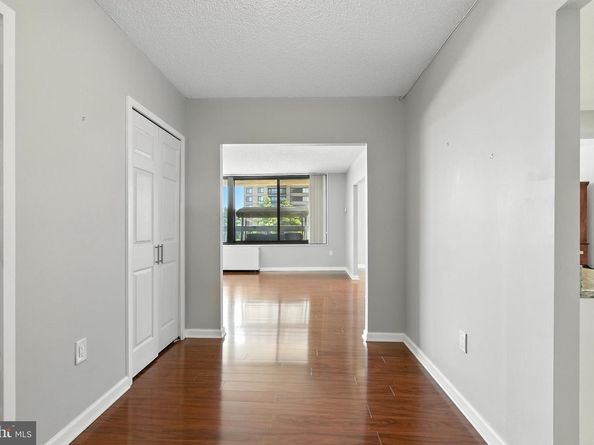 3701 S George Mason Drive 315N, Falls Church VA 22041