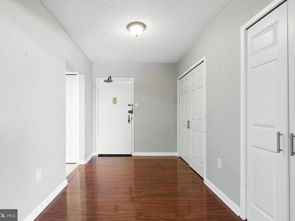 3701 S George Mason Drive 315N, Falls Church VA 22041