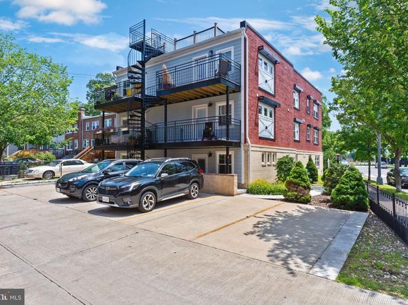 400 21st Street NE 1, Washington DC 20002