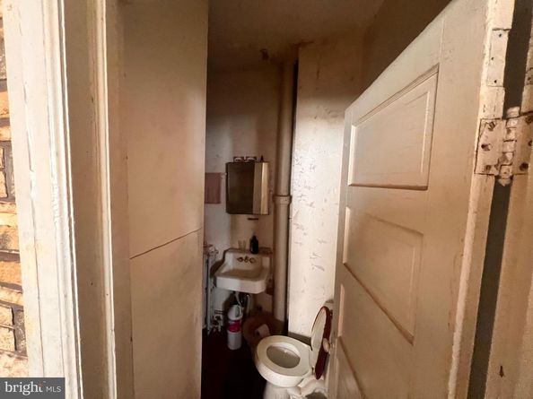 5427 Baltimore Avenue, Philadelphia PA 19143