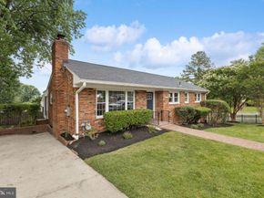 6087 8TH Place N, Arlington VA 22205