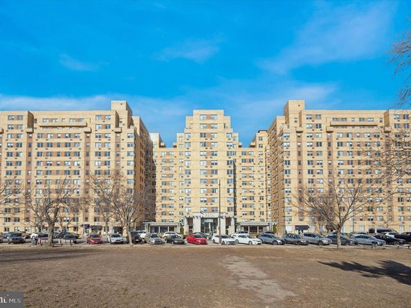 2601 Pennsylvania Avenue 252, Philadelphia PA 19130