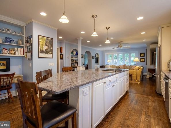 8401 Saint Martins Lane, Philadelphia PA 19118