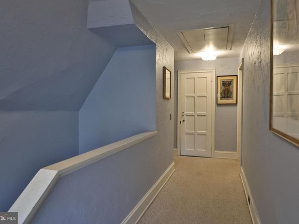 8401 Saint Martins Lane, Philadelphia PA 19118