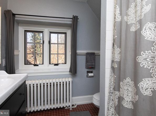 8401 Saint Martins Lane, Philadelphia PA 19118