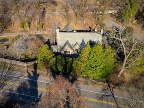 8401 Saint Martins Lane, Philadelphia PA 19118