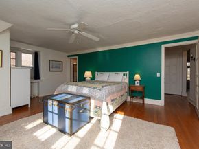 8401 Saint Martins Lane, Philadelphia PA 19118