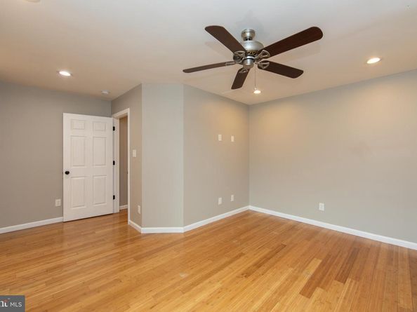 2537 Salmon Street, Philadelphia PA 19125