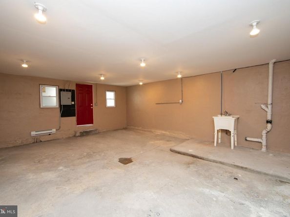 2537 Salmon Street, Philadelphia PA 19125