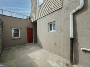2537 Salmon Street, Philadelphia PA 19125