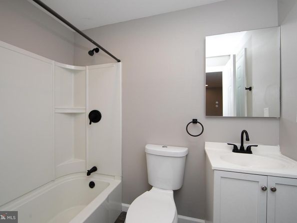 2537 Salmon Street, Philadelphia PA 19125