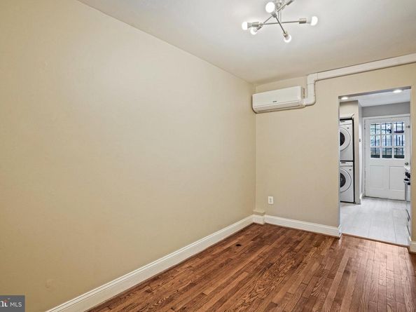 1848 Capitol Avenue NE, Washington DC 20002