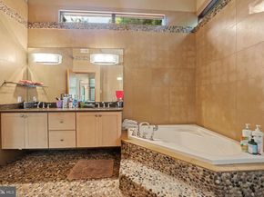 6525 76TH Street, Cabin John MD 20818