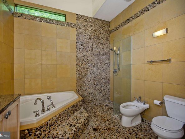 6525 76TH Street, Cabin John MD 20818