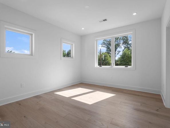 3418 Arnold Lane, Falls Church VA 22042