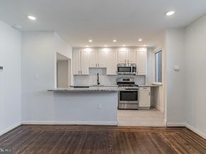 402 Kingsley Street, Philadelphia PA 19128