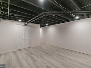 402 Kingsley Street, Philadelphia PA 19128