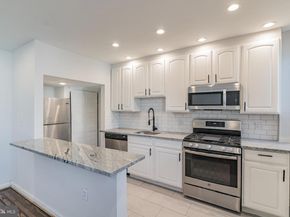 402 Kingsley Street, Philadelphia PA 19128