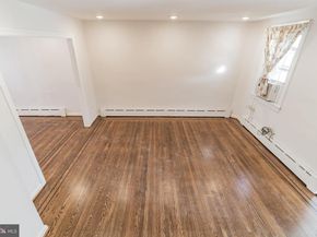 402 Kingsley Street, Philadelphia PA 19128