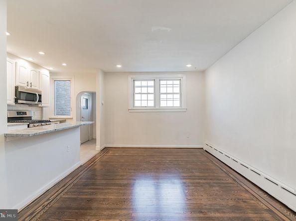402 Kingsley Street, Philadelphia PA 19128