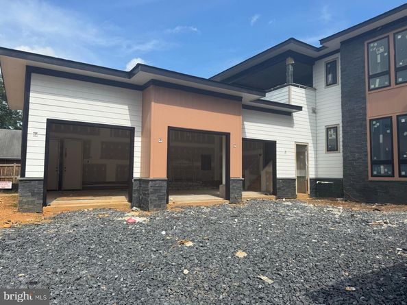 2113 Chain Bridge Road, Vienna VA 22182