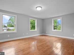 1706 Makefield Rd, Yardley PA 19067