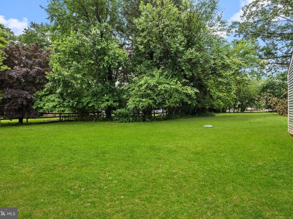 1706 Makefield Rd, Yardley PA 19067