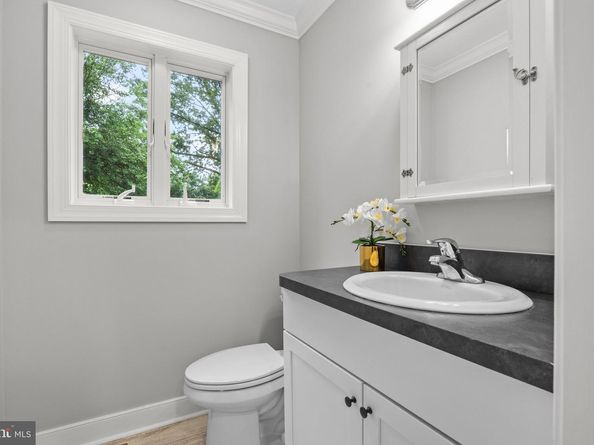 1706 Makefield Rd, Yardley PA 19067