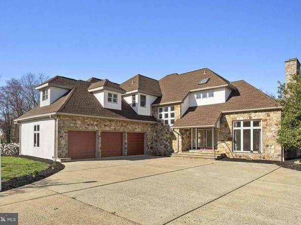 961 Skippack Pike, Blue Bell PA 19422