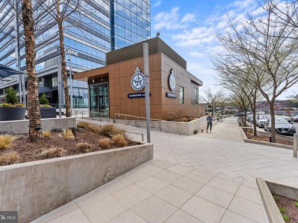 1650 Silver Hill Drive 1709, Mclean VA 22102