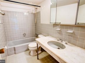 4201 Cathedral Avenue NW 201E, Washington DC 20016