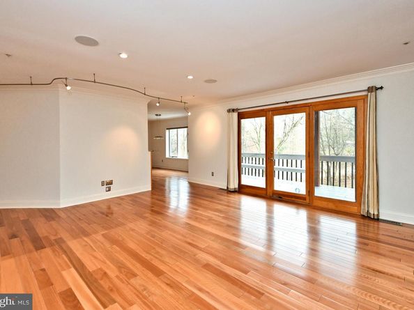 308 Balligomingo Road, Conshohocken PA 19428
