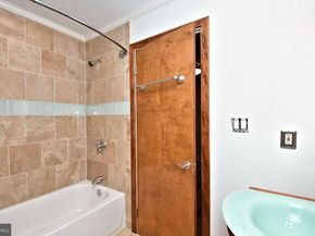 308 Balligomingo Road, Conshohocken PA 19428